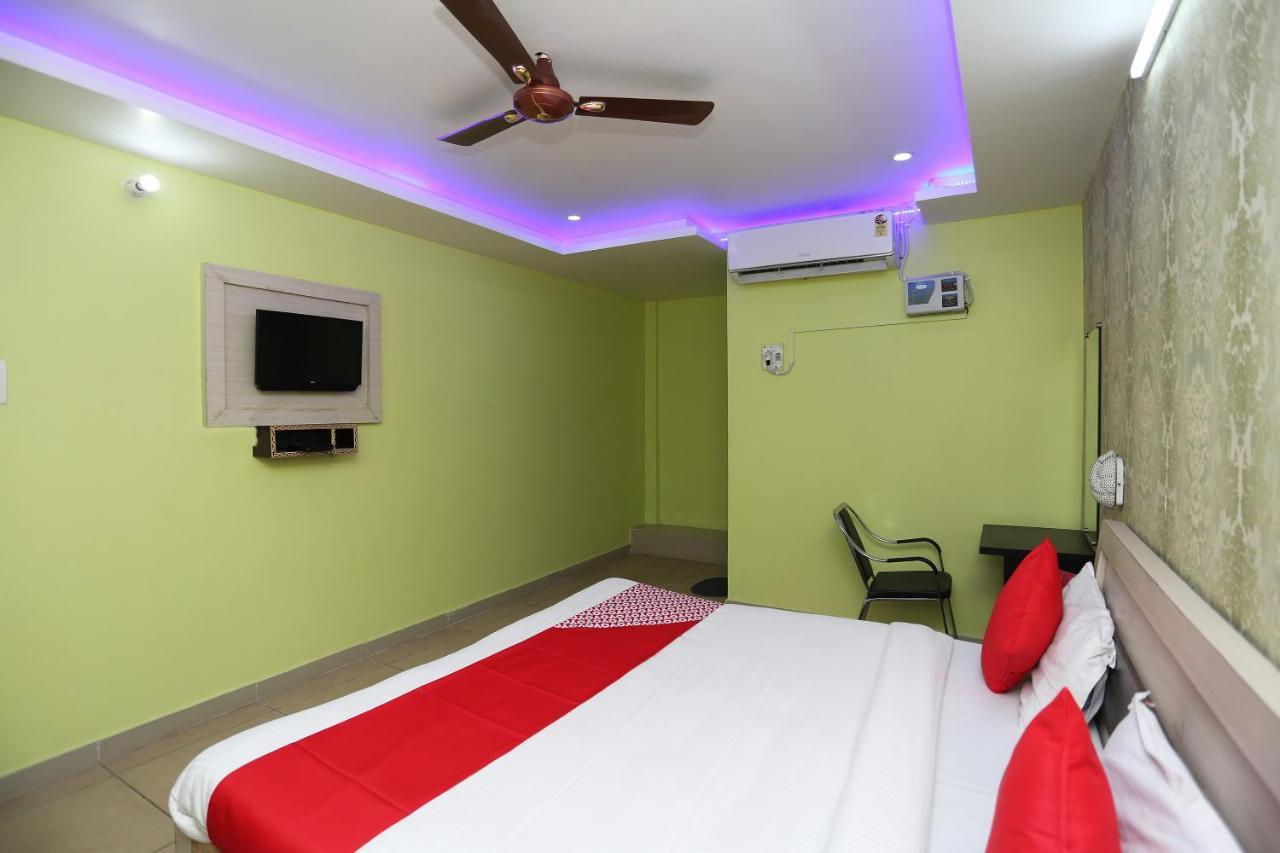 Oyo Hotel New Metro Near Phoenix United Lucknow Luaran gambar