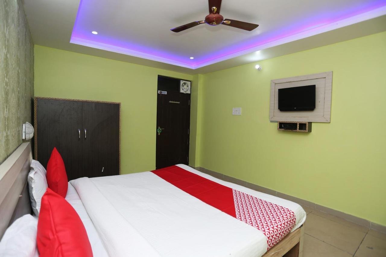 Oyo Hotel New Metro Near Phoenix United Lucknow Luaran gambar
